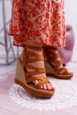 Sandały Damskie Na Koturnie Sznurek Camel Liluena