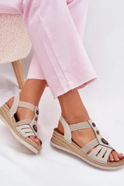 Sandały Damskie Na Koturnie Z Ozdobami Inblu RV000015 Jasnobeżowe