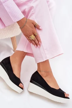 Sandały Damskie Na Koturnie Z Eko Zamszu Czarne Velira