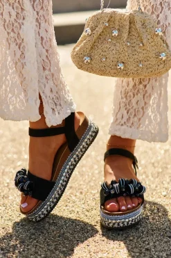 Sandały Damskie Na Koturnie I Platformie Z Ozdobami S.Barski HY056 Czarne