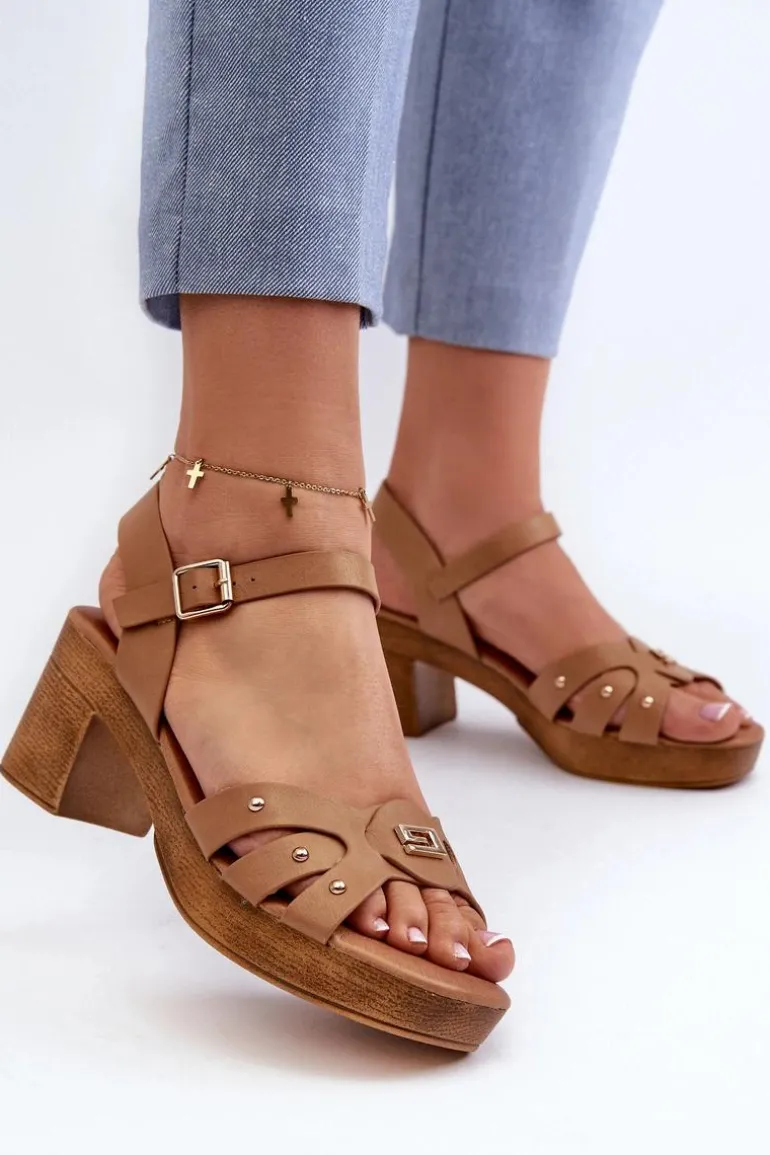 Sandały Damskie Na Obcasie Z Eko Skóry Brązowe Assames