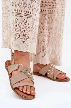 Sandały Damskie Na Płaskim Obcasie Ze Złotymi Ćwiekami Beżowe Zanira