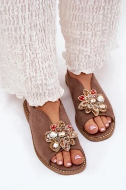 Sandały Damskie Na Płaskim Obcasie Z Ozdobą S.Barski KV27-001 Ciemnobeżowe