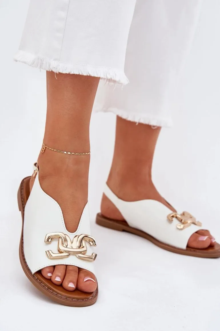 Sandały Damskie Na Płaskim Obcasie Ze Złotą Ozdobą Białe Amelira