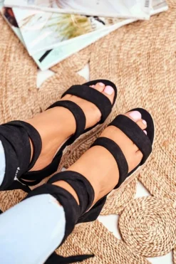 Sandały Damskie Na Platformie Wiązane Czarne La Favorite