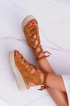 Sandały Damskie Na Platformie Z Espadrylem Sznurowane Camel Grand