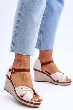 Sandały Damskie Na Plecionym Koturnie Beżowe Judith