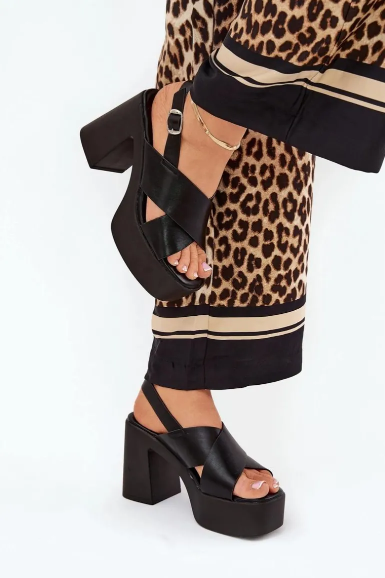 Sandały Damskie Na Słupku I Platformie Z Eko Skóry Czarne Annavin