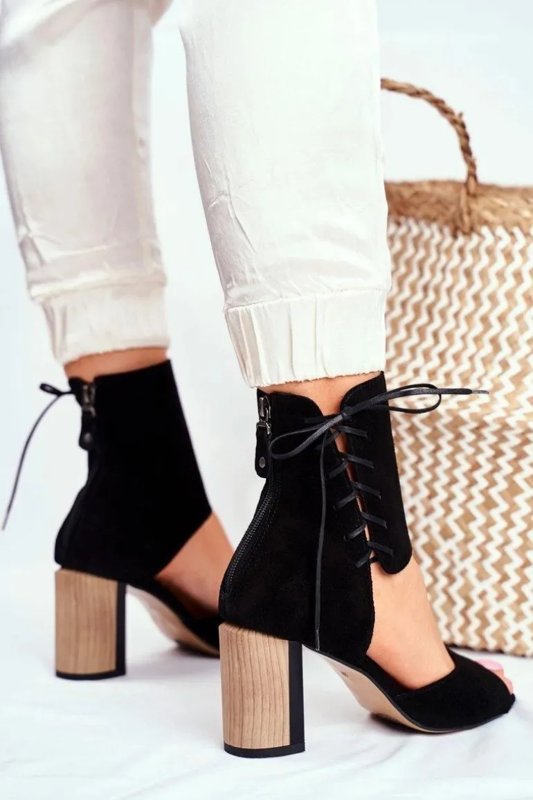 Sandały Damskie Na Słupku Maciejka Czarne Zamszowe 04122-01