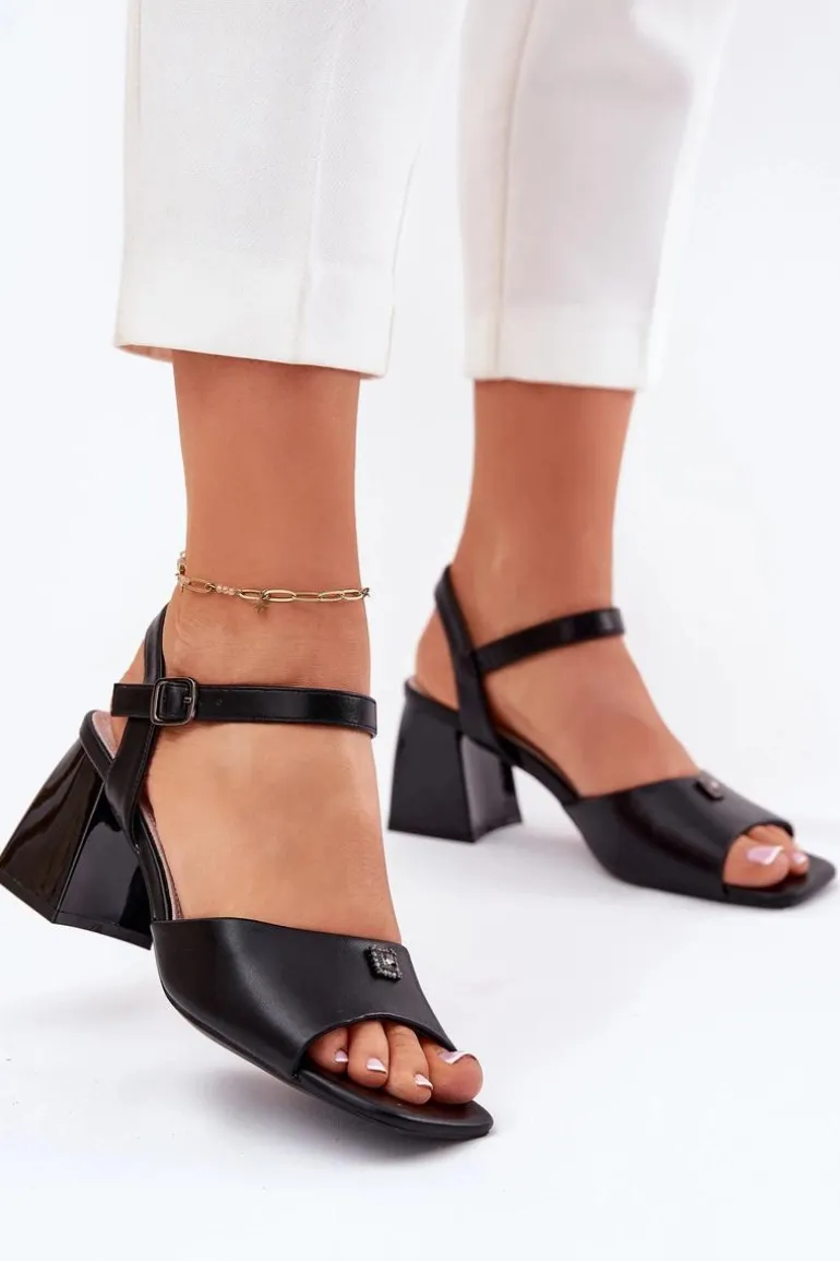 Sandały Damskie Na Słupku Vinceza 62235 Czarne