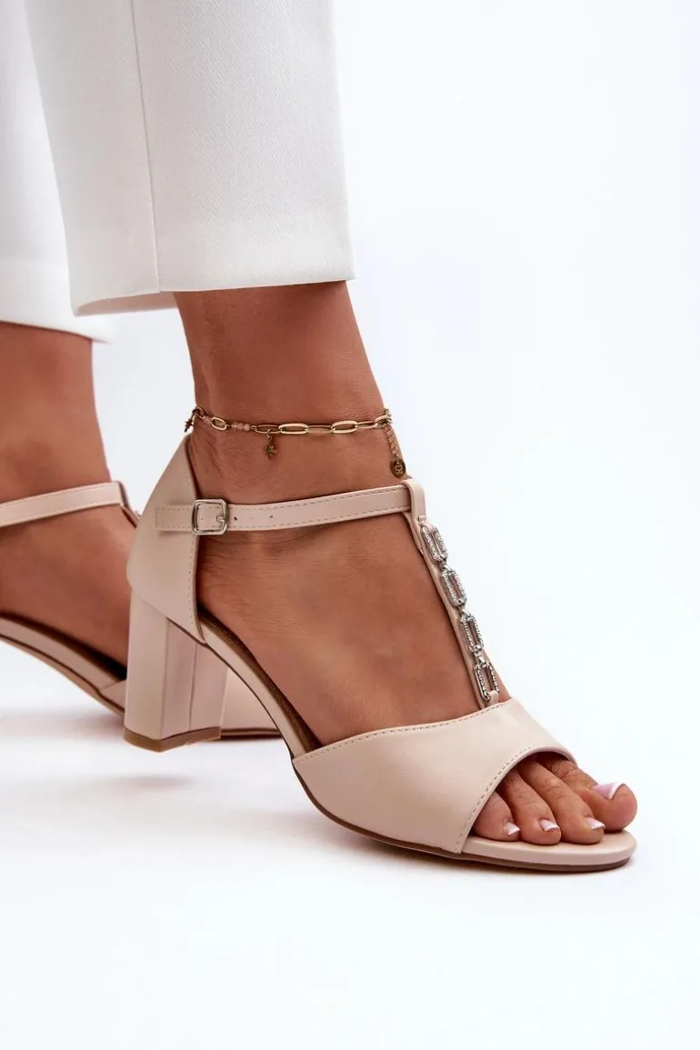 Sandały Damskie Na Słupku Z Ozdobnym Paskiem Eko Skóra Beżowe Triavera