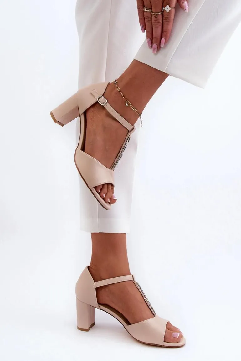 Sandały Damskie Na Słupku Z Ozdobnym Paskiem Eko Skóra Beżowe Triavera