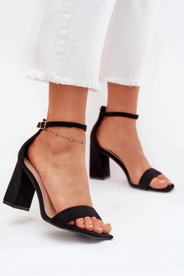 Sandały Damskie Na Słupku Z Eko Zamszu Czarne Elirae