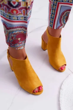 Sandały Damskie Na Słupku Z Cholewką Peep Toe Żółte Esta