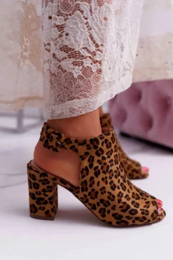 Sandały Damskie Na Słupku Z Cholewką Peep Toe Leopard Esta