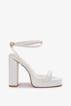 Sandały Damskie Na Słupku Z Paseczkiem Białe Fevenne