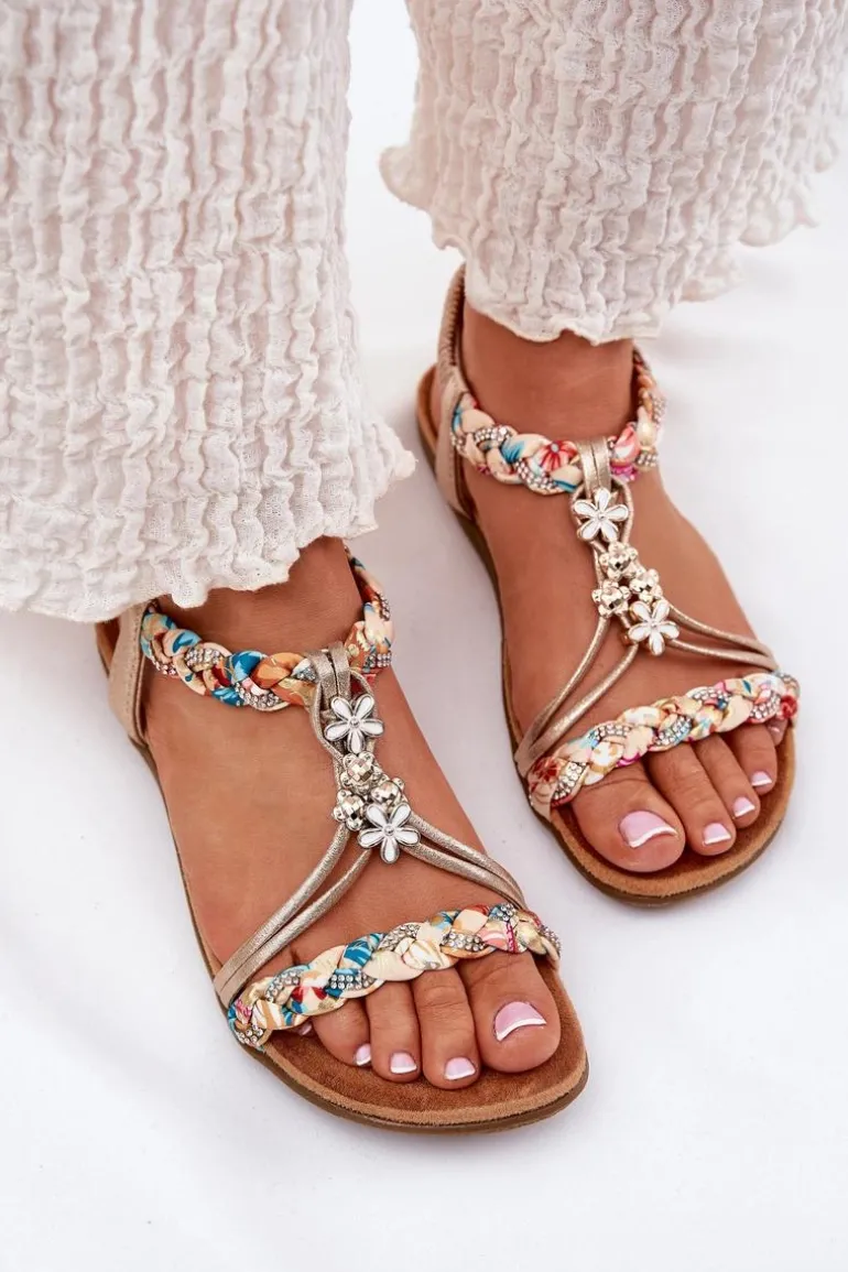 Sandały Damskie Płaskie Z Plecionymi Paskami I Przypinkami Artiker 54C1323 Złote