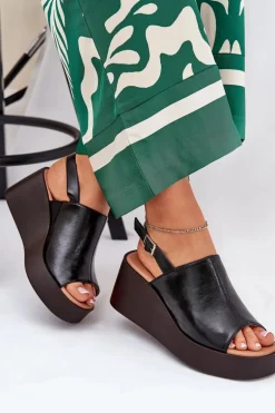 Sandały Damskie Z Eko Skóry Na Platformie I Koturnie Czarne Leaniria