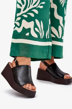 Sandały Damskie Z Eko Skóry Na Platformie I Koturnie Czarne Leaniria