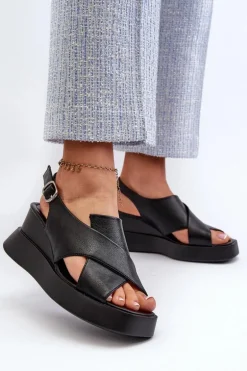 Sandały Damskie Z Eko Skóry Na Platformie I Koturnie Czarne Vaiara