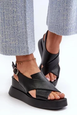 Sandały Damskie Z Eko Skóry Na Platformie I Koturnie Czarne Vaiara