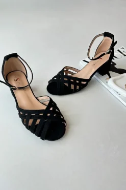 Sandały Damskie Z Eko Zamszu Na Niskim Obcasie Czarne Monsha