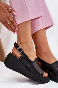 Sandały Damskie Z Naturalnej Skóry Na Koturnie Artiker 54C0791 Czarne