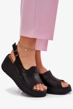 Sandały Damskie Z Naturalnej Skóry Na Koturnie Artiker 54C0791 Czarne