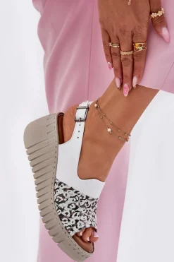 Sandały Damskie Z Naturalnej Skóry Na Koturnie Artiker 56C0958 Białe