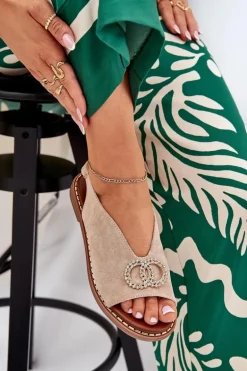 Sandały Damskie Z Ozdobą Na Płaskim Obcasie Eko Zamszowe Beżowe Ralisses