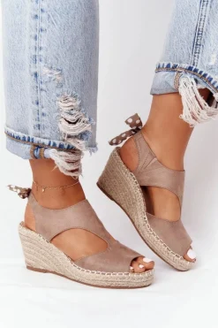 Sandały Na Koturnie Z Plecionką Beżowe Mykonos