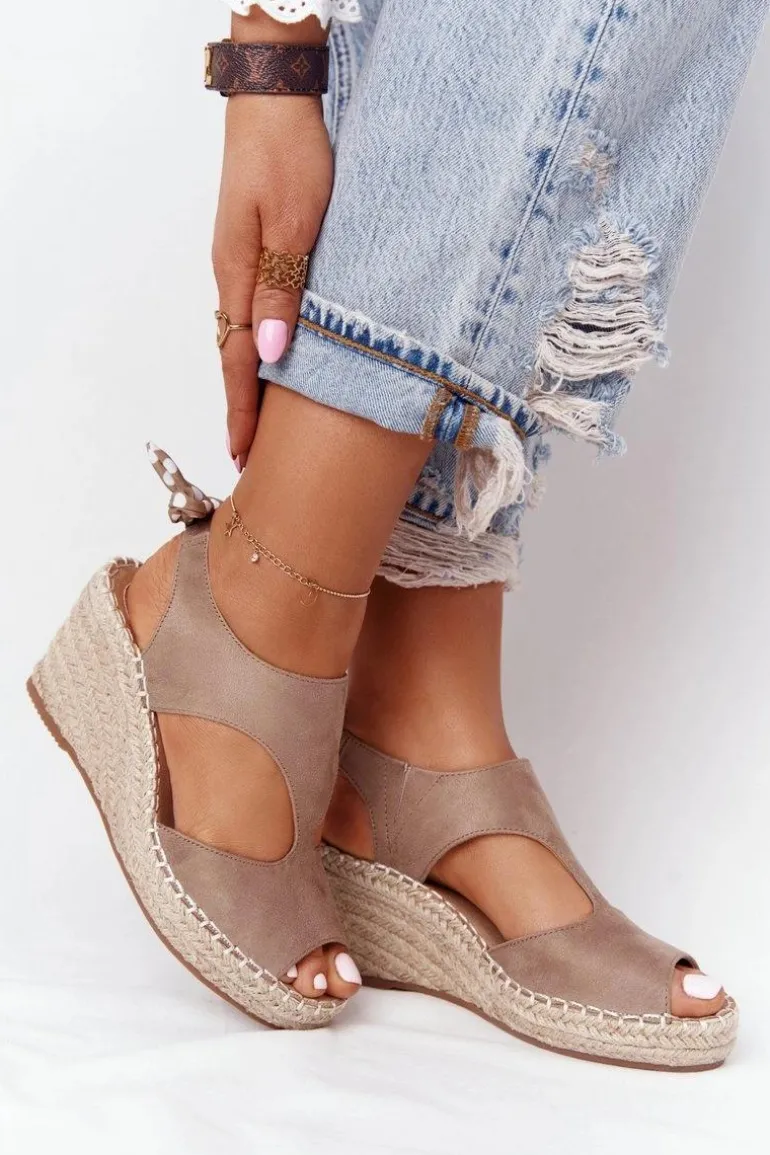 Sandały Na Koturnie Z Plecionką Beżowe Mykonos