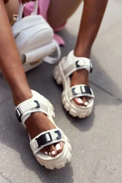 Sandały Na Masywnej Platformie Beżowe Fly High