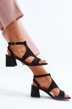Sandały Na Niskim Obcasie Czarne Eleriva
