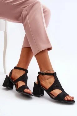 Sandały Na Niskim Obcasie Czarne Eleriva