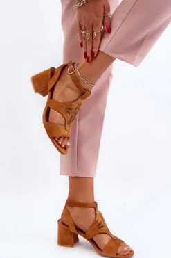 Sandały Na Niskim Obcasie Camel Eleriva