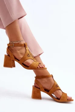 Sandały Na Niskim Obcasie Camel Eleriva