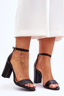 Sandały Na Obcasie Czarne Individual