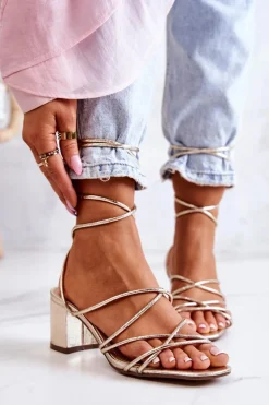 Sandały Na Obcasie Wiązane Złote Meghan