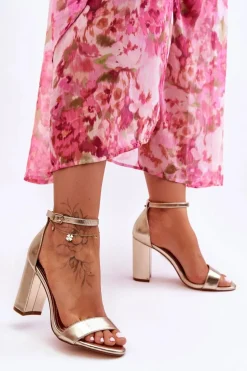 Sandały Na Obcasie Złote Individual