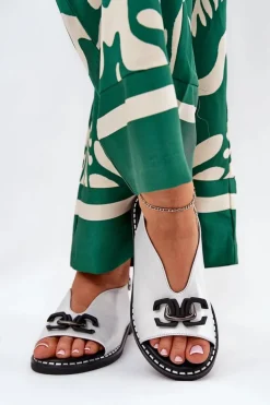 Sandały Na Płaskim Obcasie Z Ozdobą Eko Skóra Srebrne Tillireta