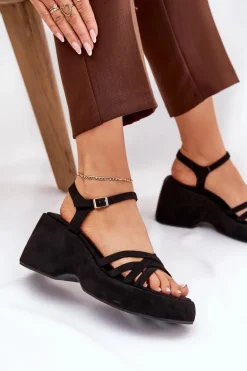 Sandały Na Platformie I Koturnie Z Eko Zamszu Czarne Nendal