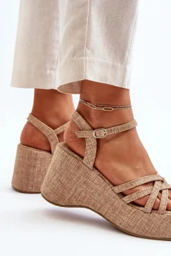 Sandały Na Platformie I Koturnie Beżowe Oporia