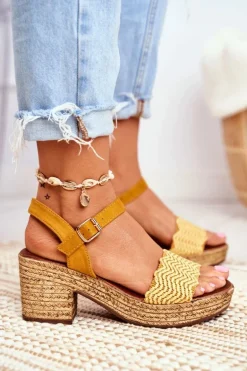 Sandały Na Plecionej Platformie Żółte Fobi