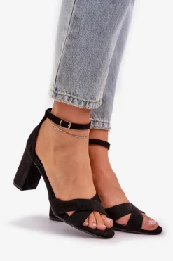 Sandały Na Słupkowym Obcasie Z Eko Zamszu Czarne Saniffia