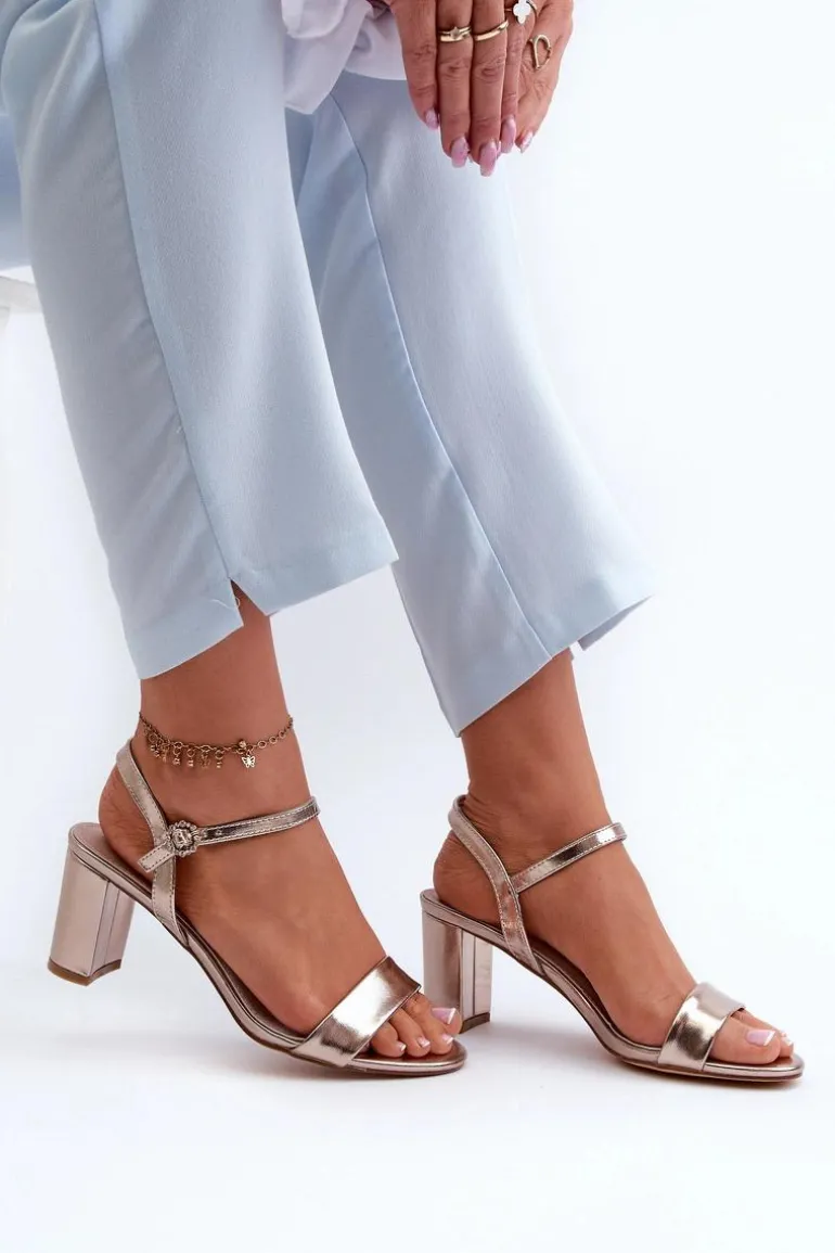 Sandały Na Słupku Szampańskie Glindra