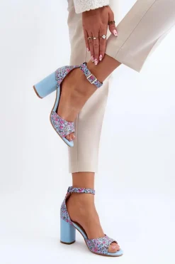 Sandały Na Słupku W Kwiaty Niebieskie Vitamella