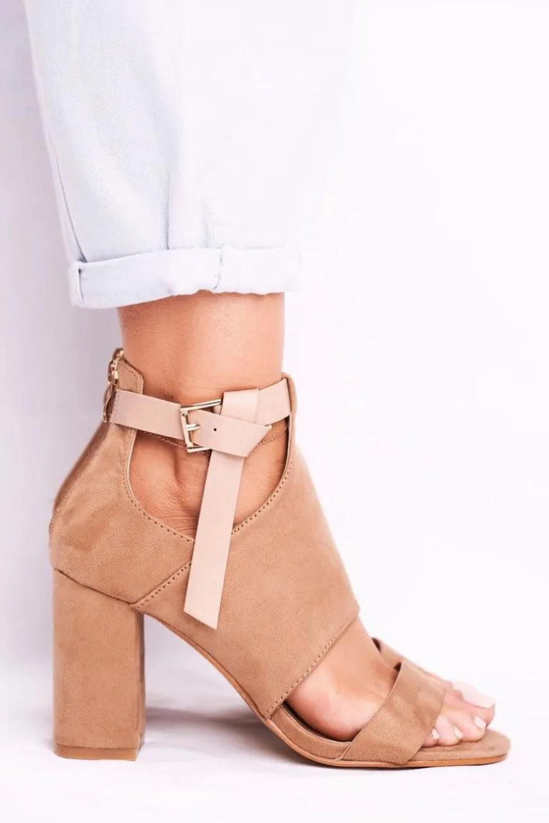 Sandały Na Słupku Z Cholewką Vinceza 20-17054 Beżowe