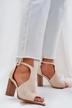 Sandały Na Słupku Z Eko Zamszu Jasnobeżowe Lanadriena