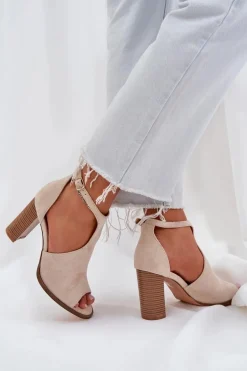 Sandały Na Słupku Z Eko Zamszu Jasnobeżowe Lanadriena